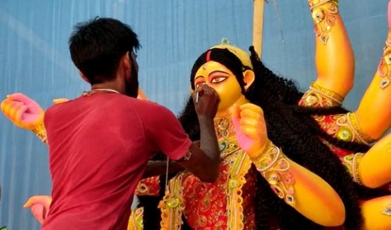 Durga Puja 2021 : Clubs busy in giving finishing touches to pandals, idols